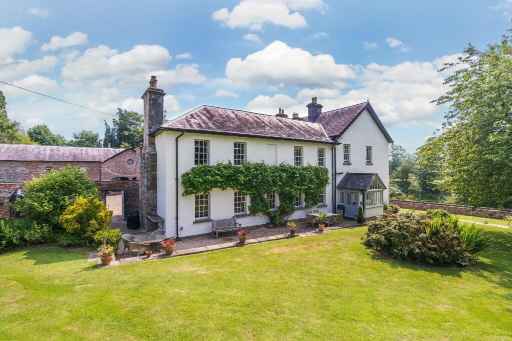 5 bedroom house for sale in Glanhenwye Courtyard Cottages, Glasbury
