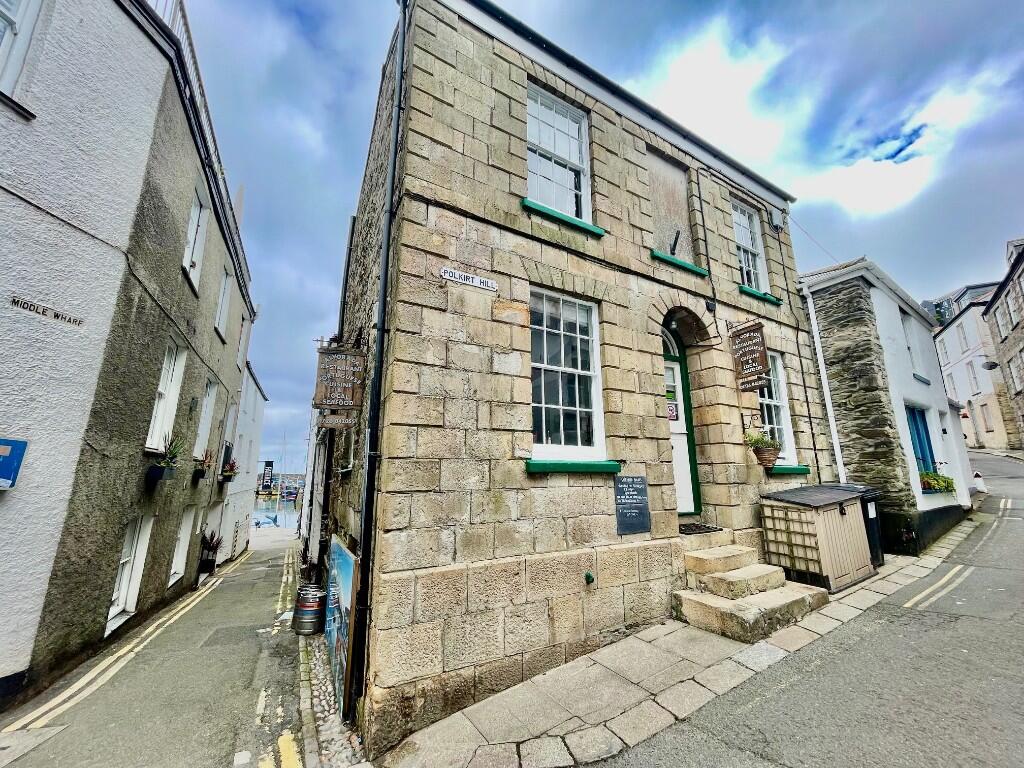 Main image of property: Restaurant 2 Polkirt Hill, PL26