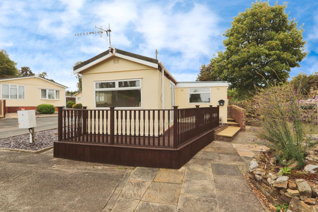 Main image of property: Glasshouse Lane, New Whittington, Chesterfield