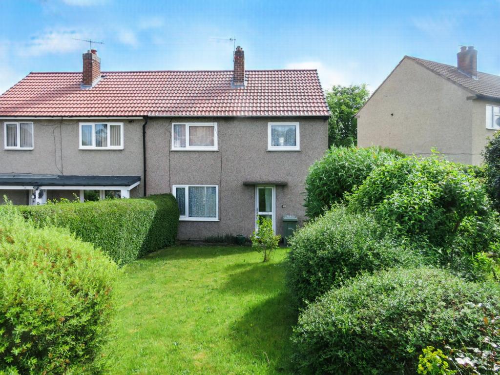 3 bedroom semidetached house for sale in Devon Drive, Brimington