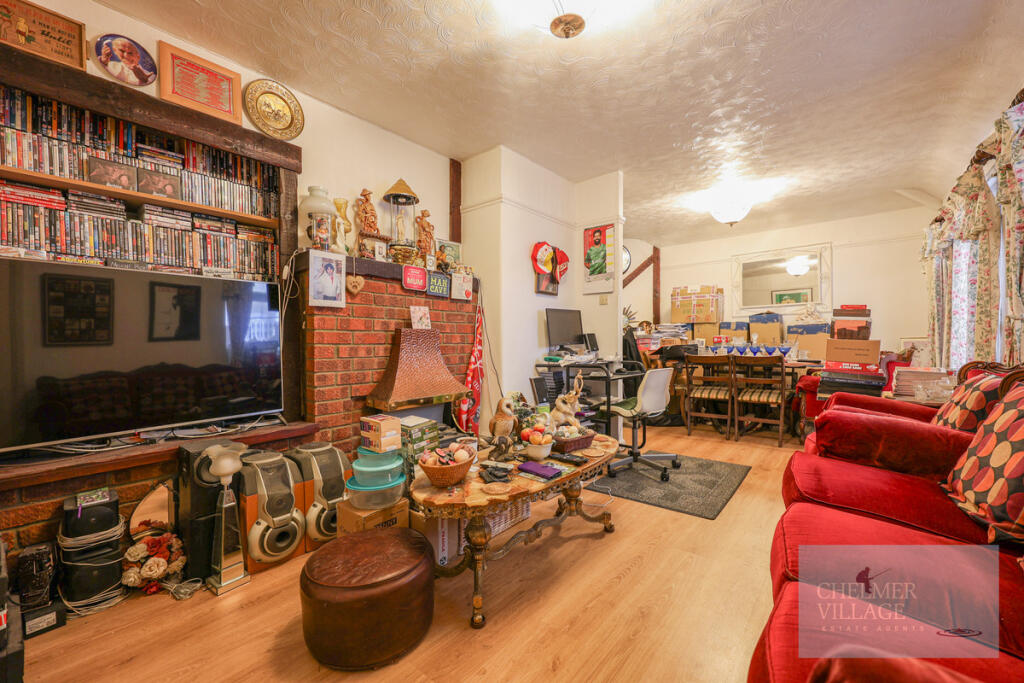 Additional property image - Storms Way, Chelmsford, CM2 6