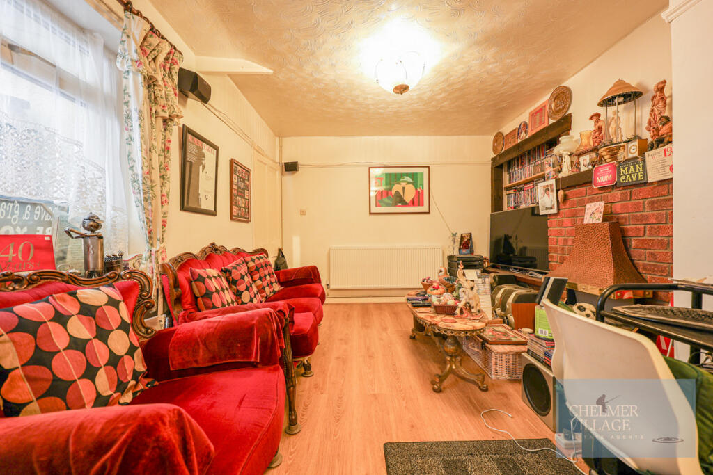 Additional property image - Storms Way, Chelmsford, CM2 6