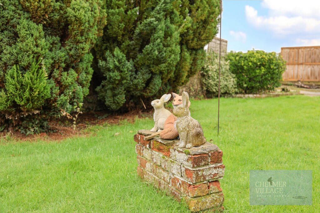 Additional property image - Storms Way, Chelmsford, CM2 6