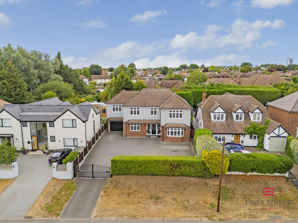 Main image of property: Roxwell Road, Chelmsford, CM1 2