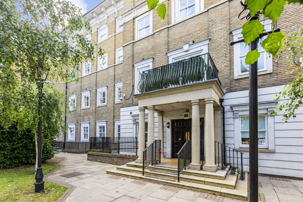 Main image of property: Broomfield Road, Chelmsford, CM1 1