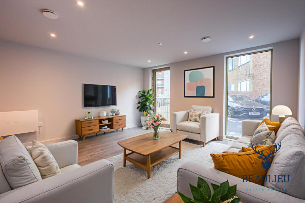 Main image of property: The Hive, Luton, LU1 3