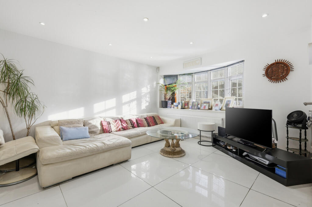 Main image of property: Shillibeer Walk, Chigwell, IG7 6