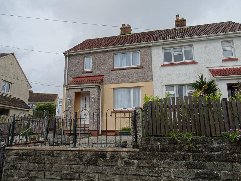 2 bedroom semidetached house for sale in Troon Camborne Chain free