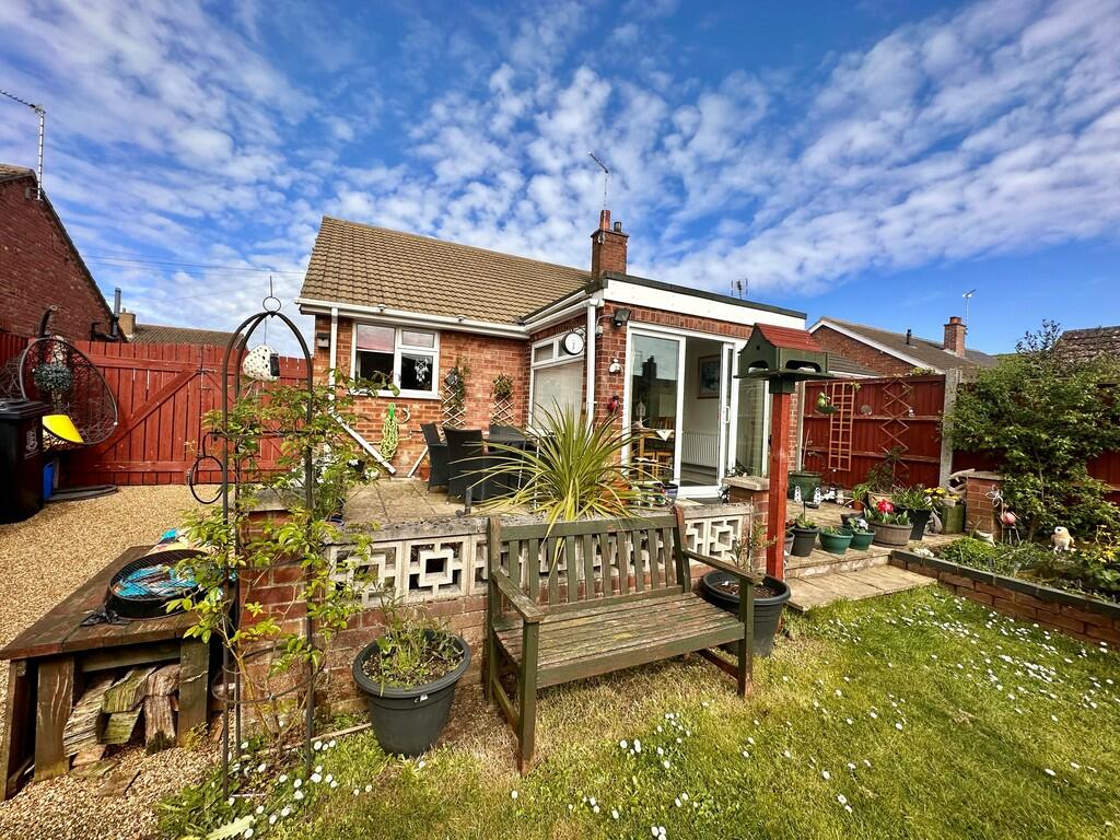 2 Bedroom Semi Detached Bungalow For Sale In Homefield Avenue Bradwell