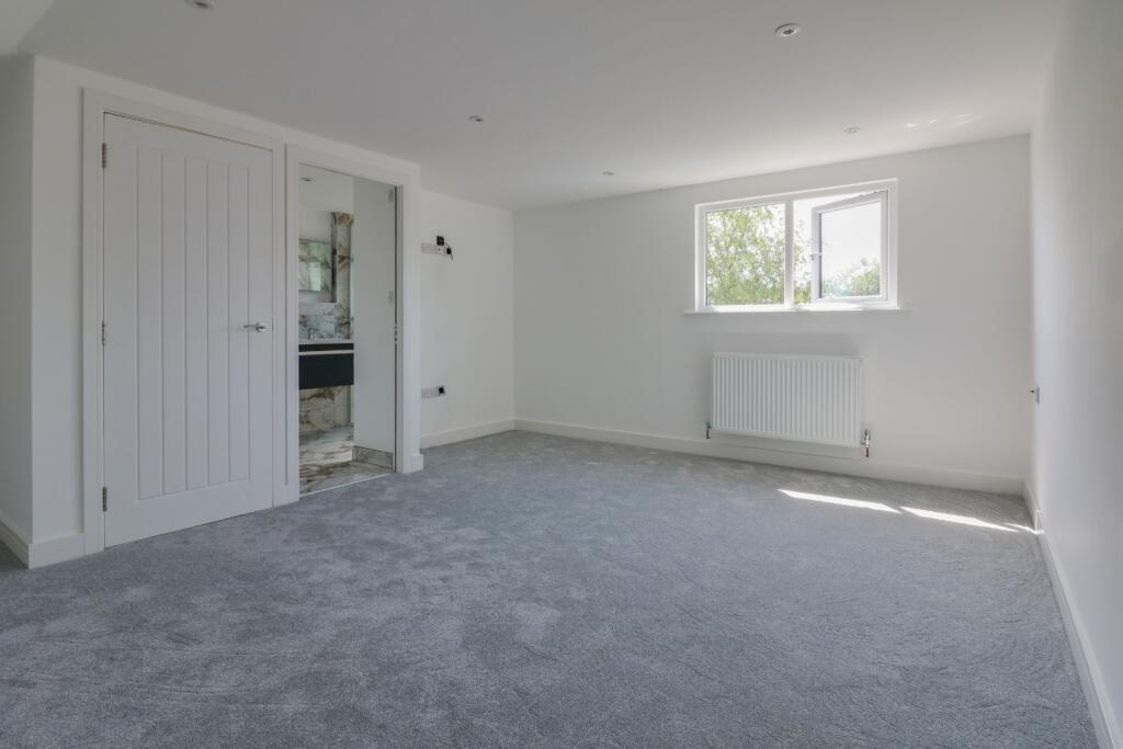 Additional property image - Eastgrove Avenue, Bolton, Lancashire, BL1