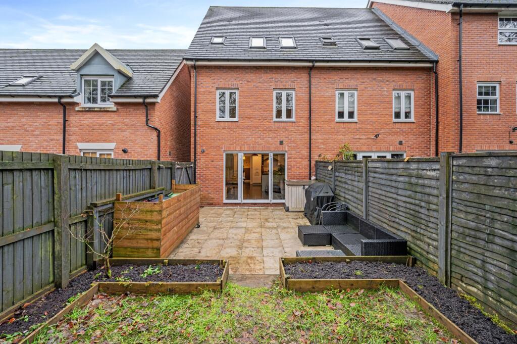 Additional property image - Temple Road, Bolton, Lancashire, BL1