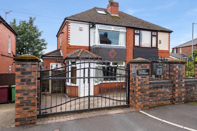 2 bedroom semidetached house for sale in Sunnyside Road, Smithills, Bolton, BL1 6DZ, BL1