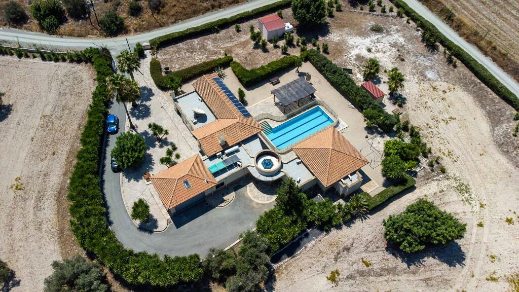 Main image of property: Skarinou, Larnaca