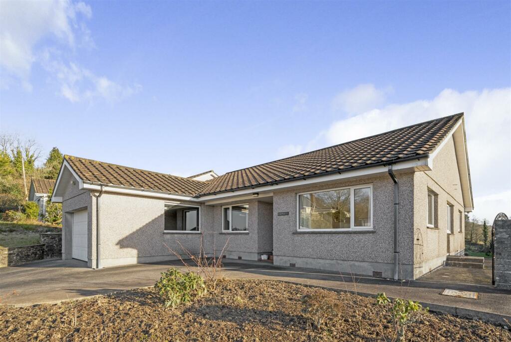 3 bedroom bungalow for sale in Harrowbarrow, Callington, PL17