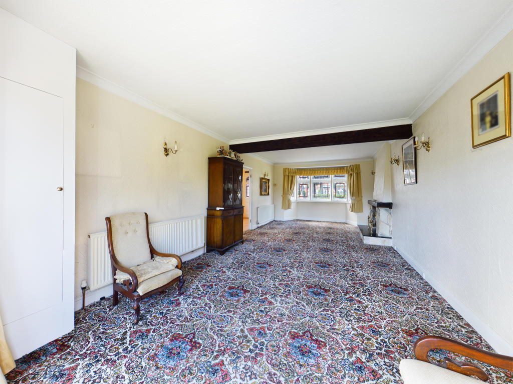 3 bedroom detached house for sale in St Lawrence Drive, Pinner, HA5