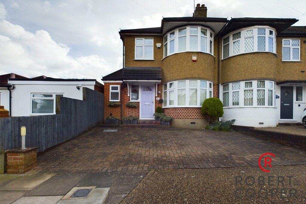 3 bedroom end of terrace house for sale in Wentworth Drive, Pinner, HA5