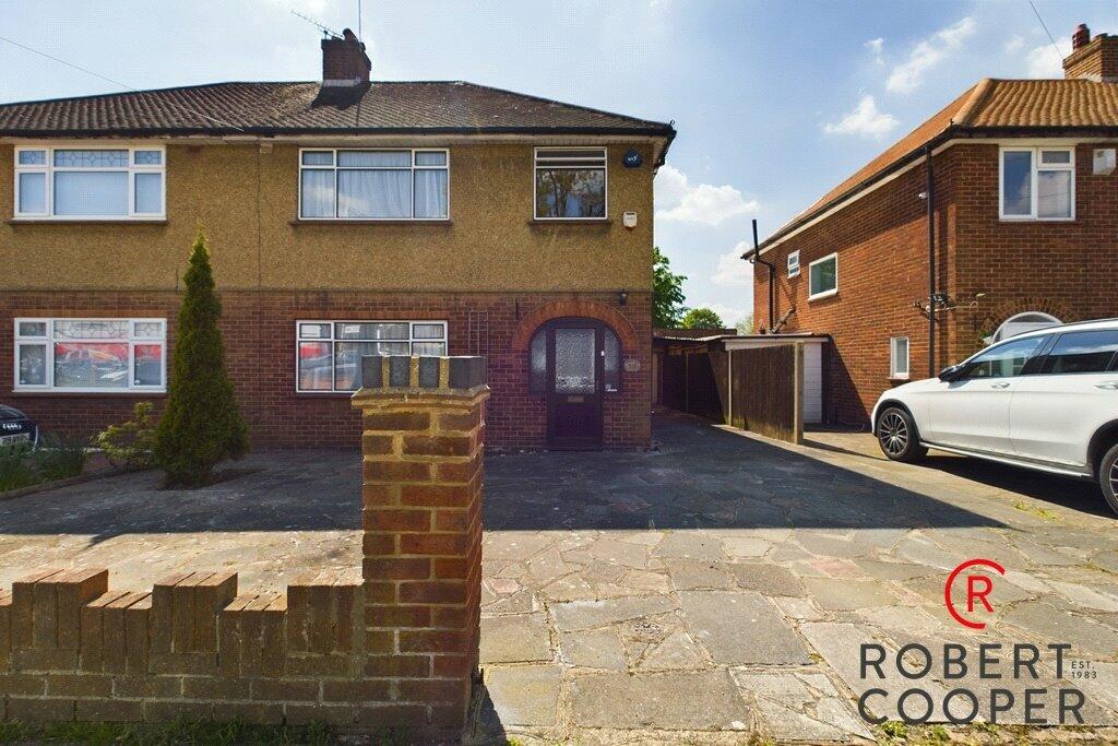 3 bedroom semidetached house for sale in Field End Road, Ruislip, HA4