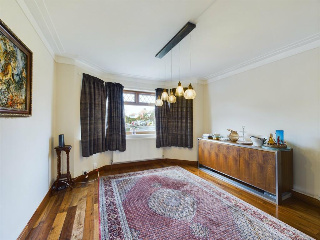 Additional property image - George V Avenue, Worthing, BN11