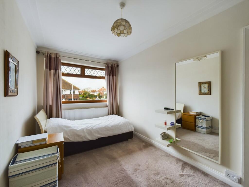 Additional property image - George V Avenue, Worthing, BN11