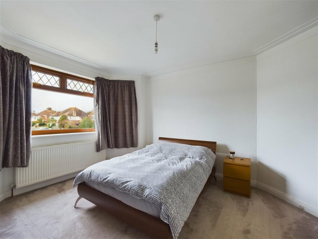 Additional property image - George V Avenue, Worthing, BN11