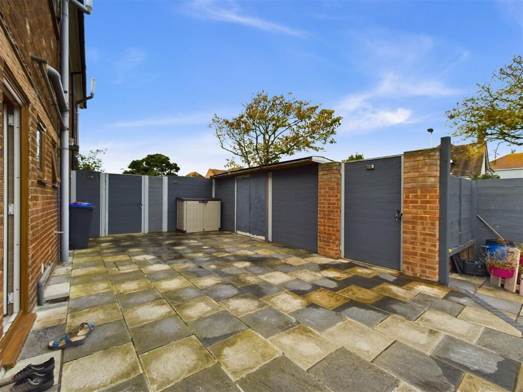 Additional property image - George V Avenue, Worthing, BN11