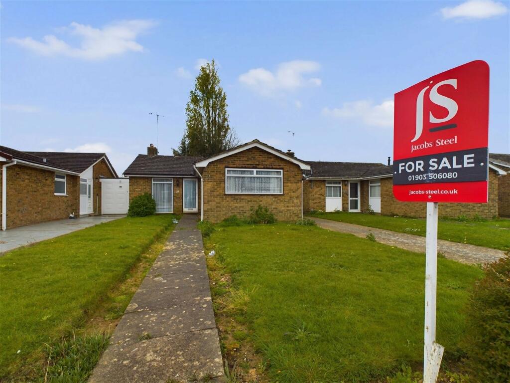 3 bedroom detached bungalow for sale in Kithurst Crescent, Goring-by-Sea, Worthing, BN12