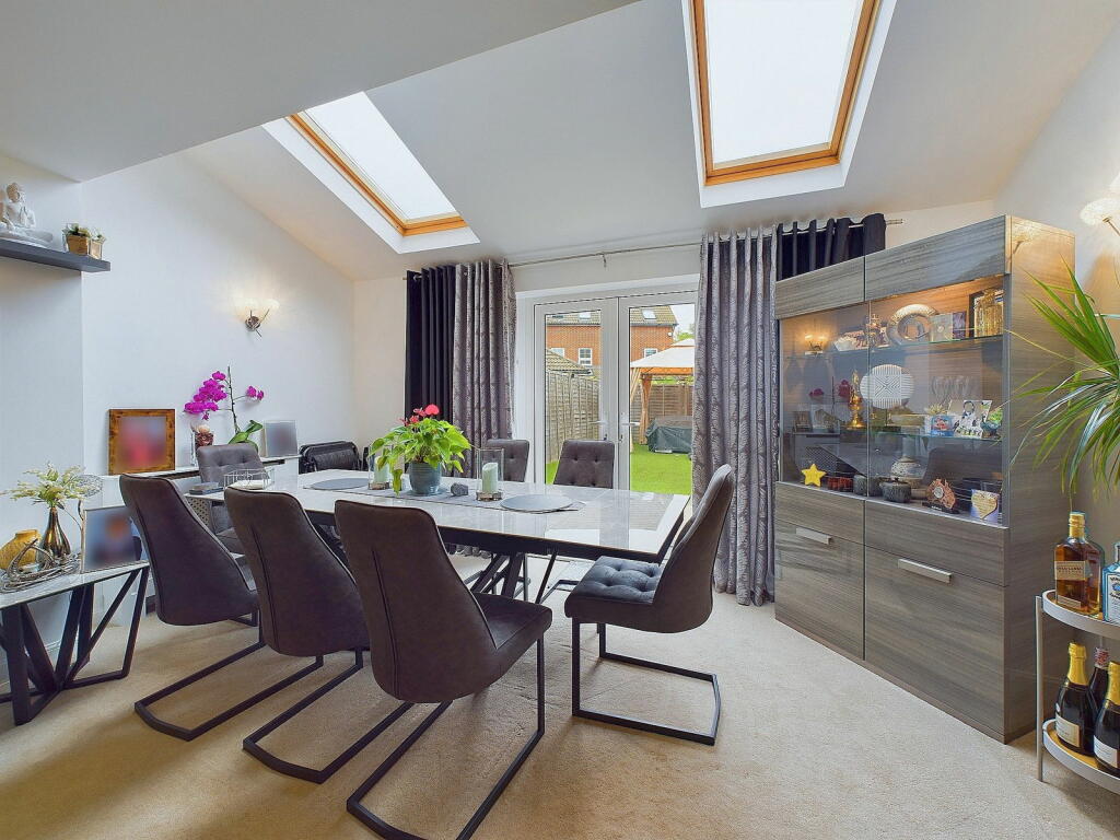Additional property image - Overton Road, Worthing, BN13
