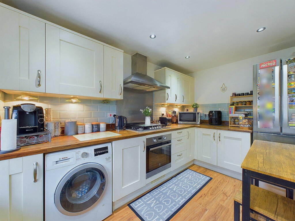 Additional property image - Overton Road, Worthing, BN13