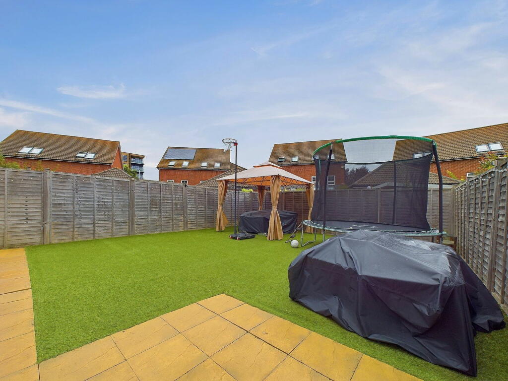 Additional property image - Overton Road, Worthing, BN13