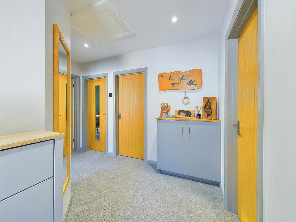 Additional property image - Ringmer Road, Worthing, BN13