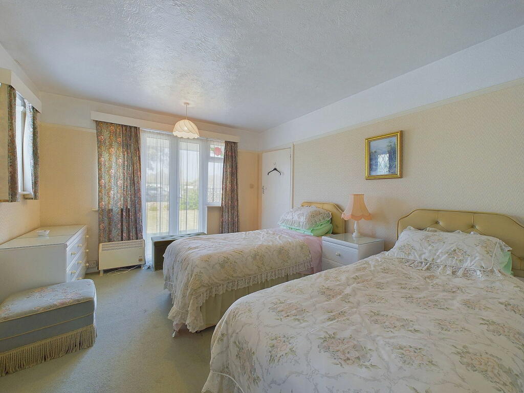 Additional property image - Bury Drive, Goring-by-Sea, Worthing, BN12