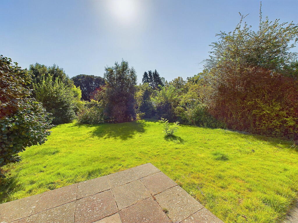 Additional property image - Bury Drive, Goring-by-Sea, Worthing, BN12