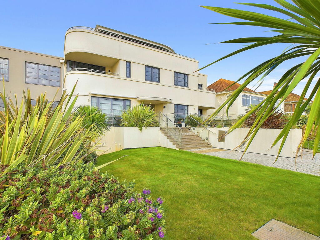 Additional property image - Vista Mare East, 42, West Parade, Worthing, BN11