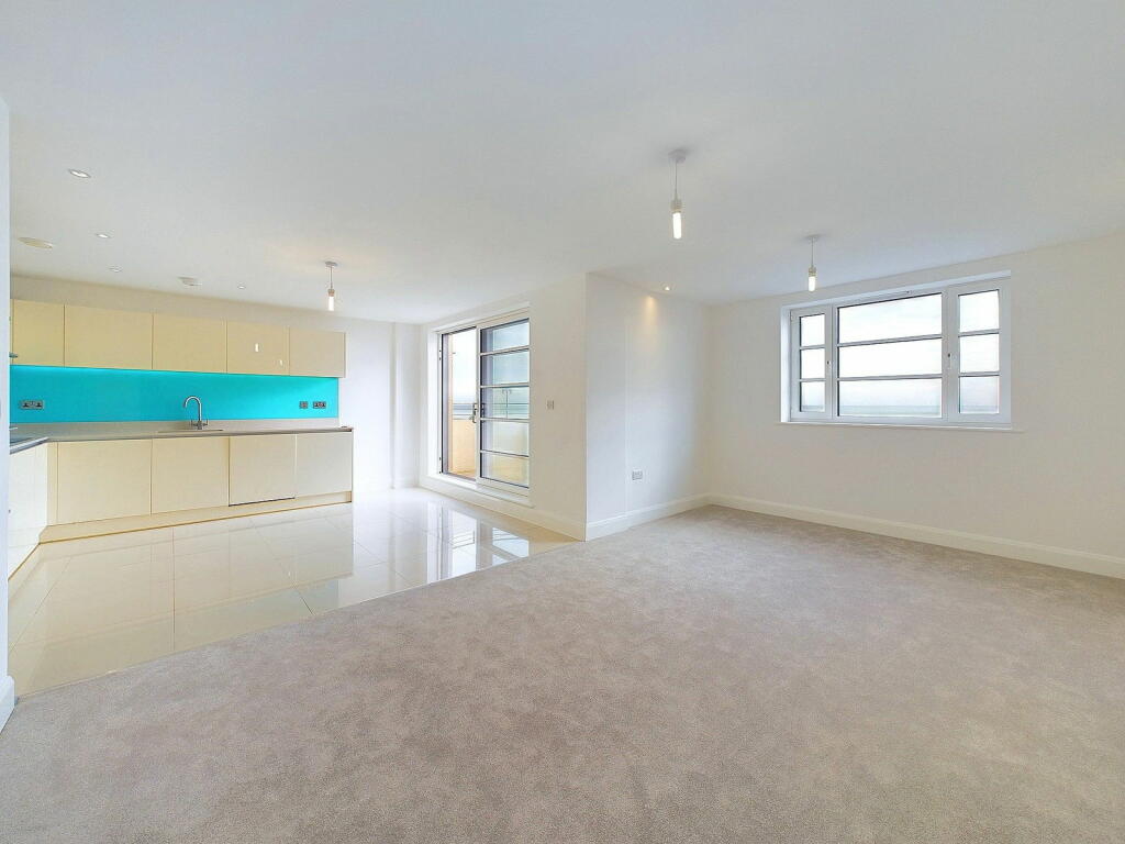 Additional property image - Vista Mare East, 42, West Parade, Worthing, BN11