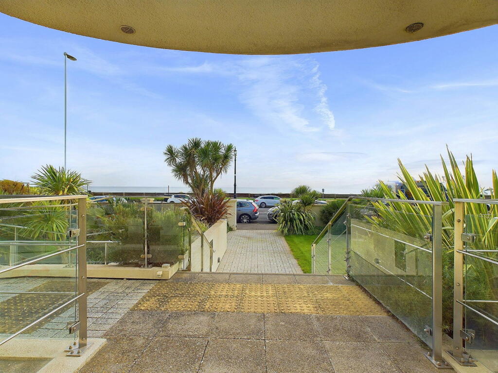 Additional property image - Vista Mare East, 42, West Parade, Worthing, BN11