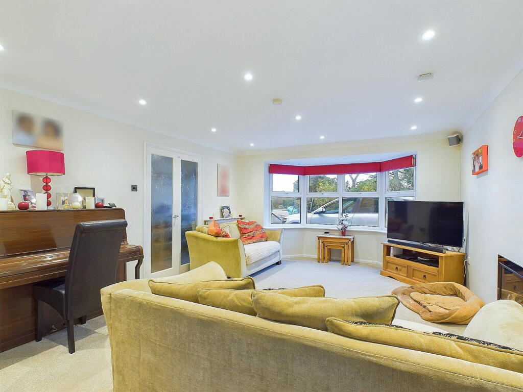 Additional property image - Rusper Road South, Worthing, BN13