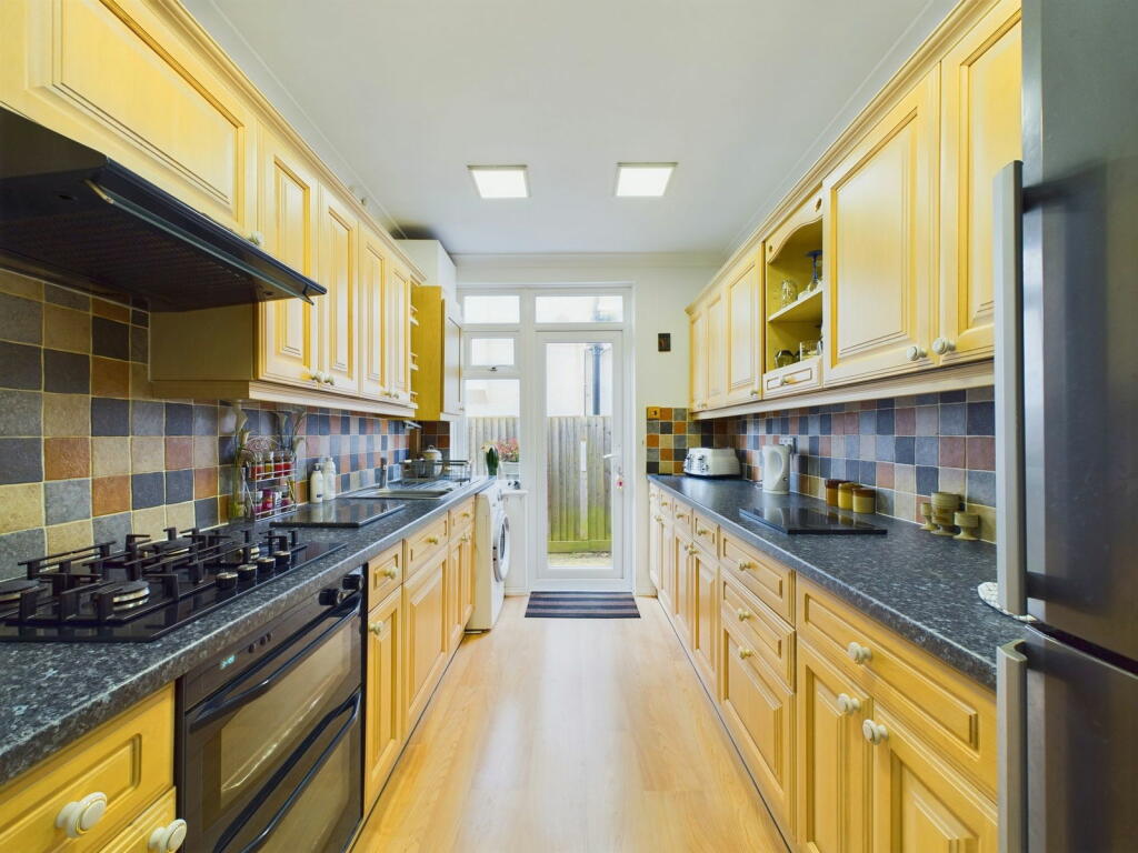 Additional property image - Gerald Road, West Worthing, BN11 5QQ