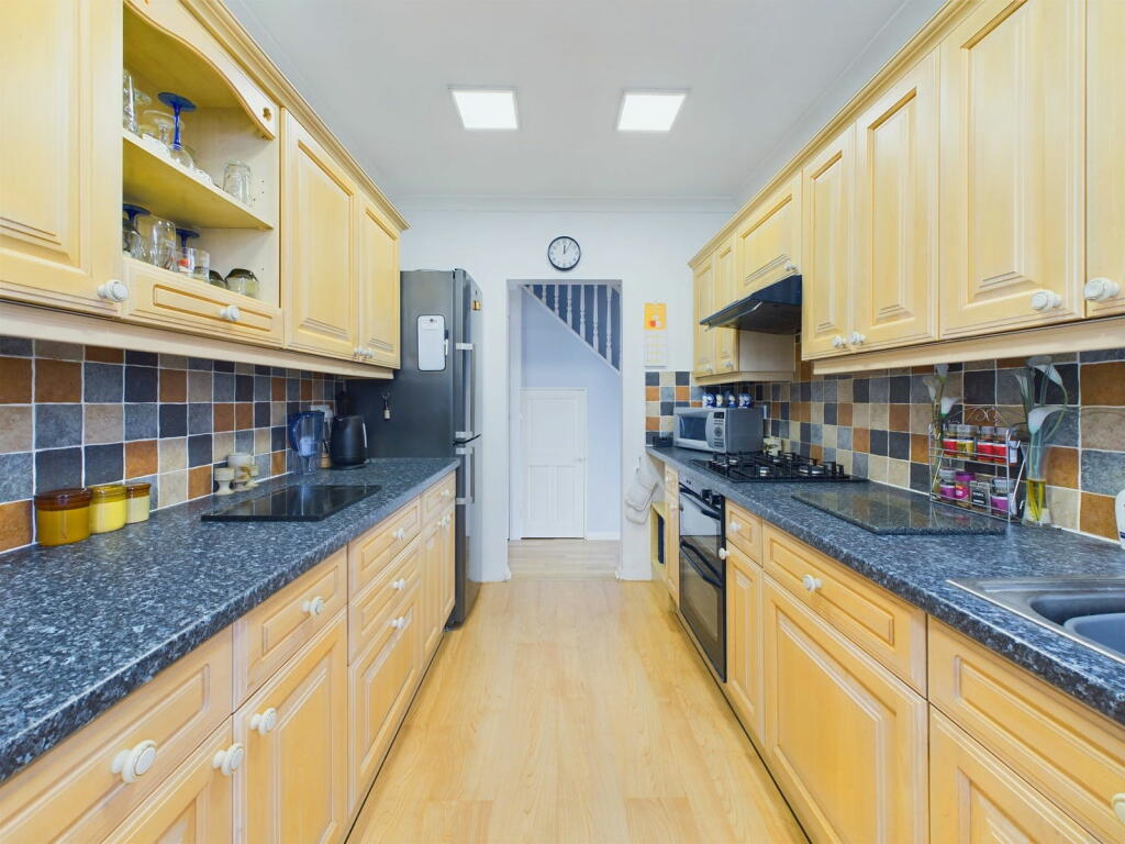 Additional property image - Gerald Road, West Worthing, BN11 5QQ