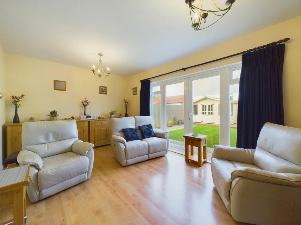 Additional property image - Gerald Road, West Worthing, BN11 5QQ