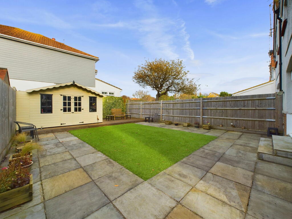 Additional property image - Gerald Road, West Worthing, BN11 5QQ