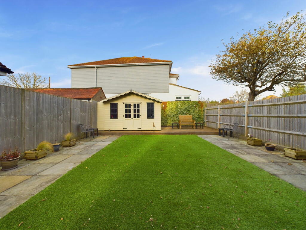 Additional property image - Gerald Road, West Worthing, BN11 5QQ
