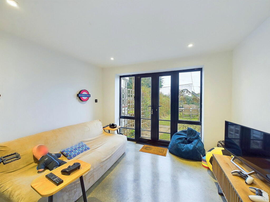 Additional property image - Ferringham Way, Ferring, Worthing, BN12