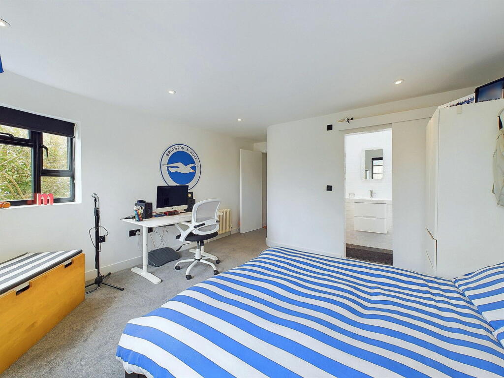 Additional property image - Ferringham Way, Ferring, Worthing, BN12