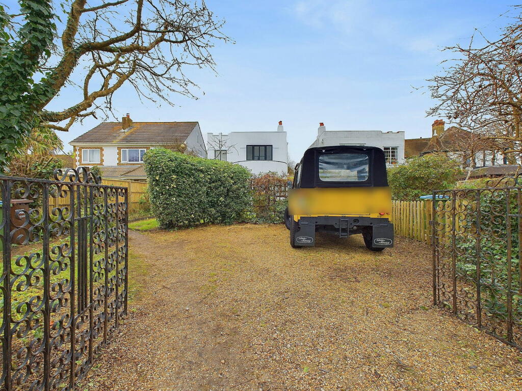 Additional property image - Ferringham Way, Ferring, Worthing, BN12