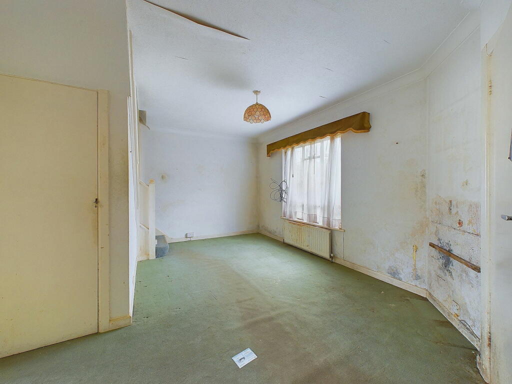 Additional property image - Aglaia Road, Worthing, BN11