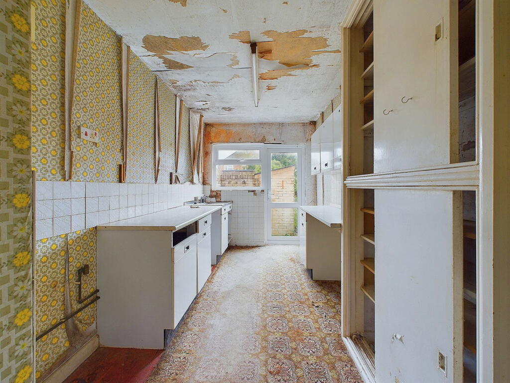 Additional property image - Aglaia Road, Worthing, BN11