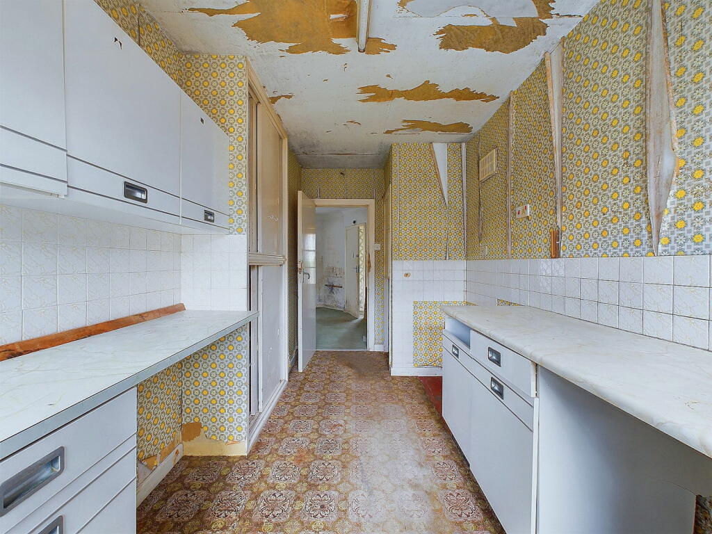 Additional property image - Aglaia Road, Worthing, BN11
