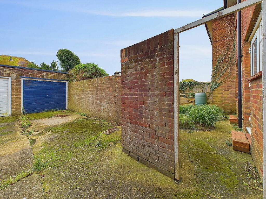 Additional property image - Aglaia Road, Worthing, BN11