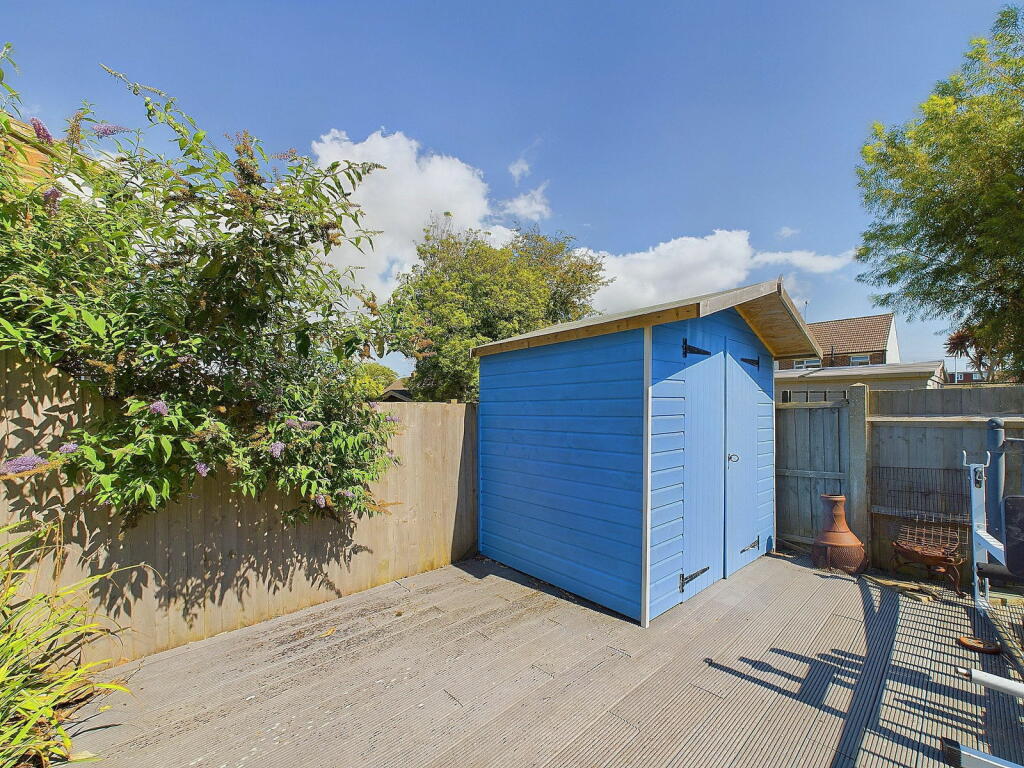 Additional property image - Bruce Avenue, Worthing, BN11