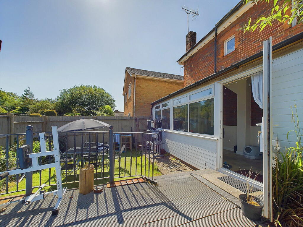 Additional property image - Bruce Avenue, Worthing, BN11